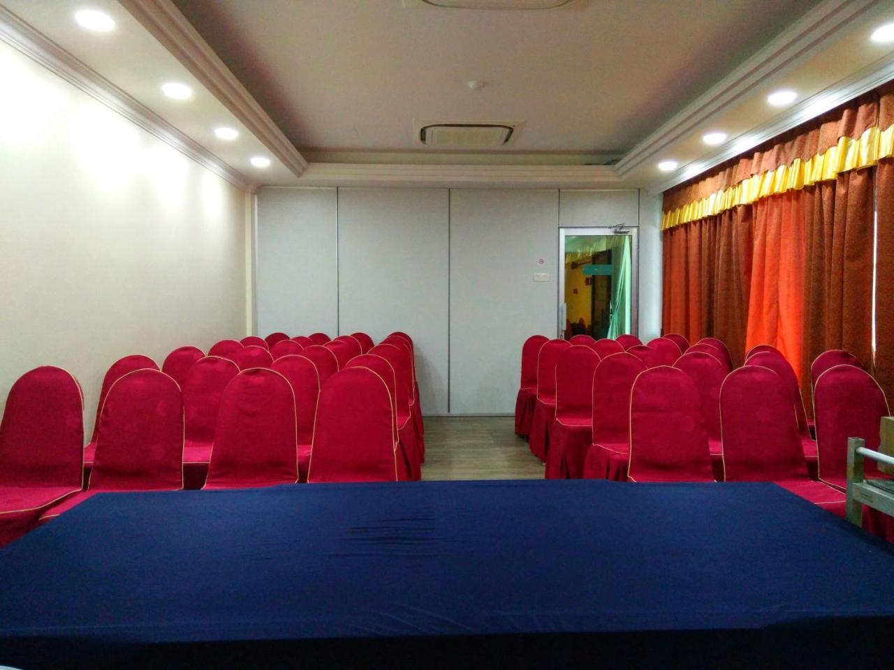 Angsoka Hotel Teluk Intan Bagian luar foto